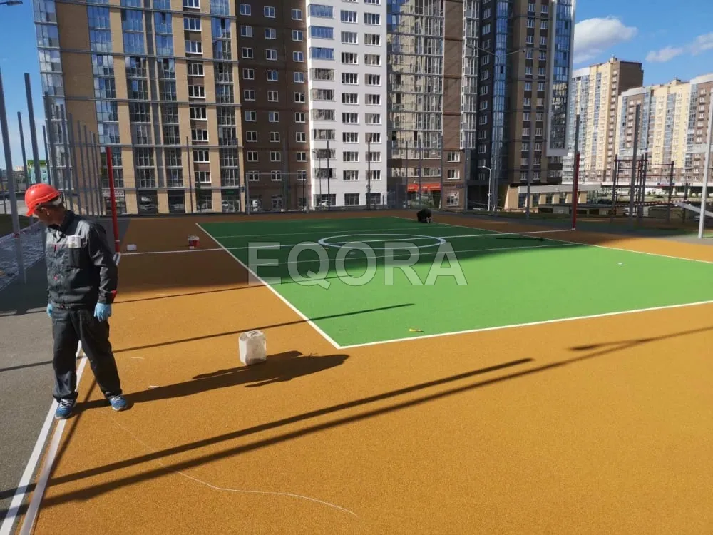 Из чего состоит бесшовное резиновое покрытие в Куртамыше?